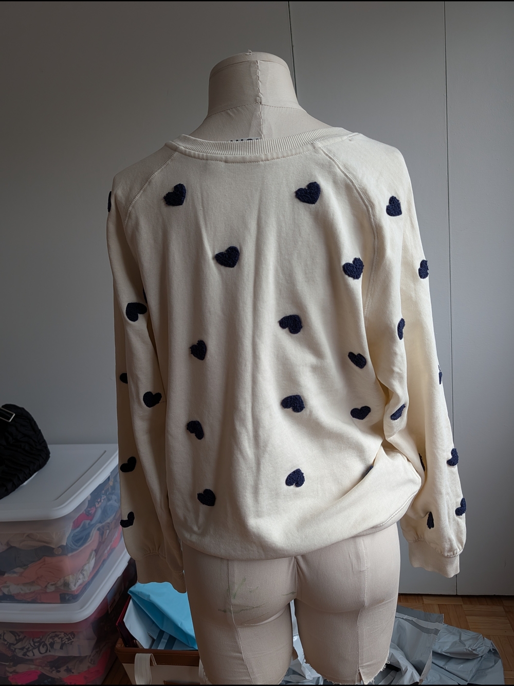 Cream Heart-Print Crewneck Sweater - Picture 3 of 4